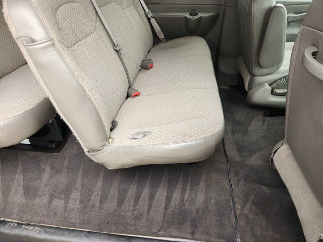 Used 2025 Chevrolet Express 3500 LS image 42