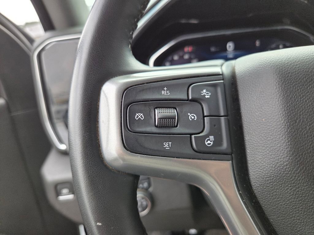 Used 2025 Chevrolet Silverado 2500 LT w/ Convenience Package image 22