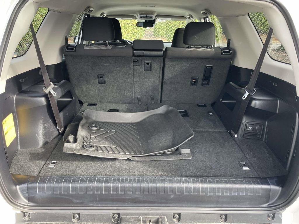 Used 2021 Toyota 4Runner SR5 image 46