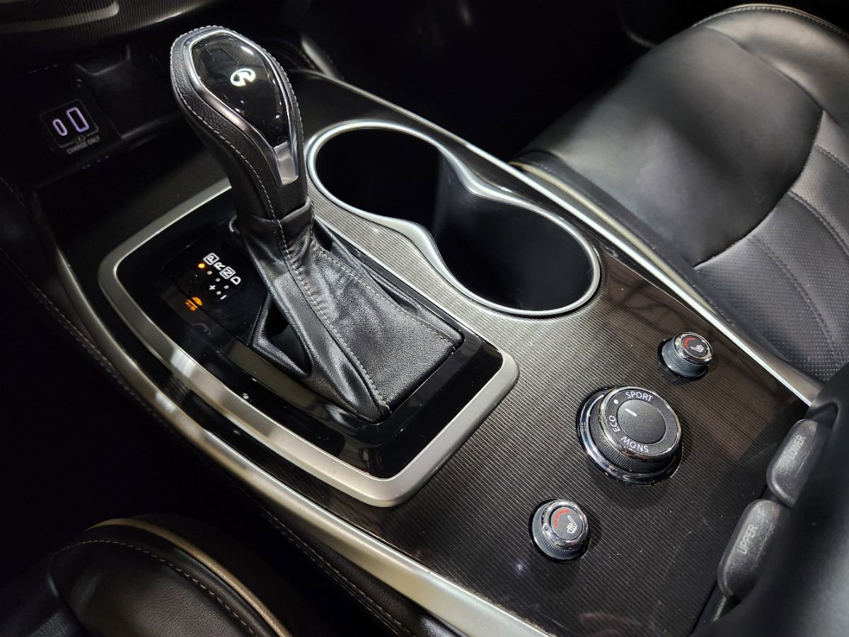 Used 2019 INFINITI QX60 Luxe w/ Essential Package image 39