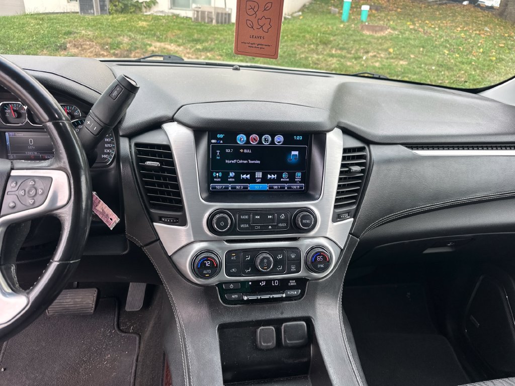 Used 2018 GMC Yukon SLE w/ HD Trailering Package AWD/4WD image 18