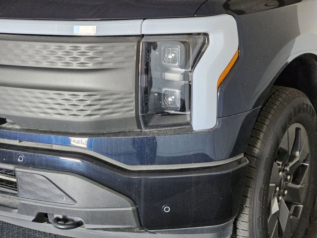 New 2025 Ford F150 Lightning Flash image 7