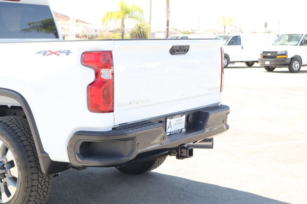 New 2026 Chevrolet Silverado 2500 Custom w/ Custom Value Package AWD/4WD image 13