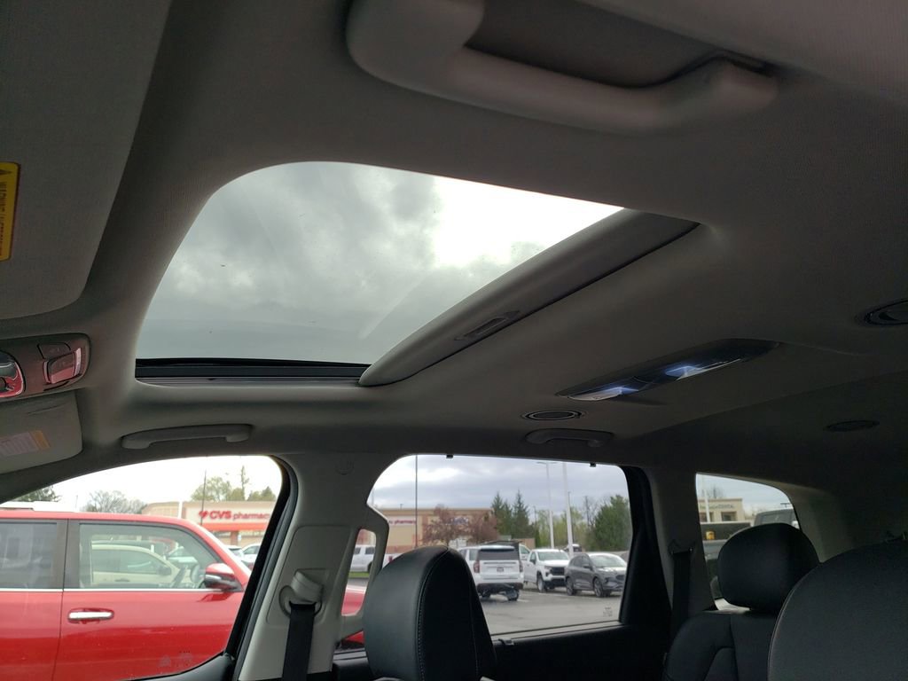 Used 2025 Kia Telluride EX w/ EX Captain's Chair Package image 24