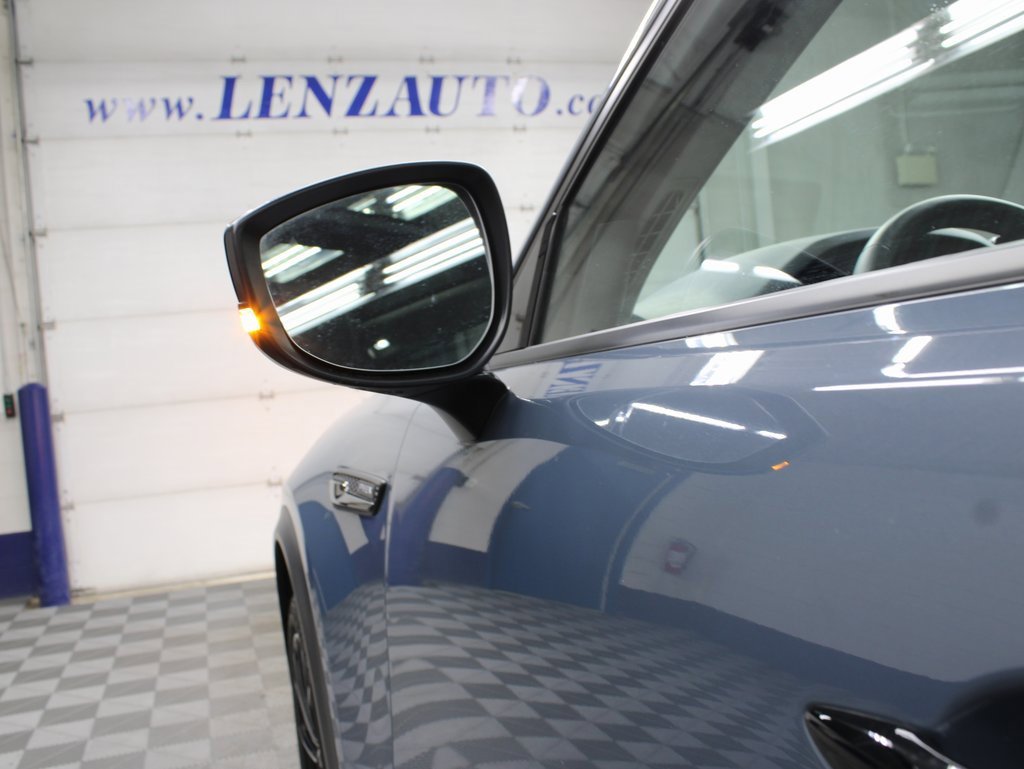 Used 2025 MAZDA CX-70 Plug-In Hybrid w/ Premium Pkg image 57