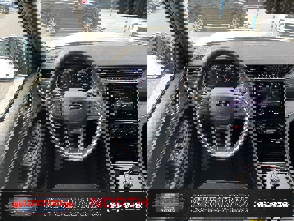 New 2025 Jeep Grand Cherokee L Altitude image 14