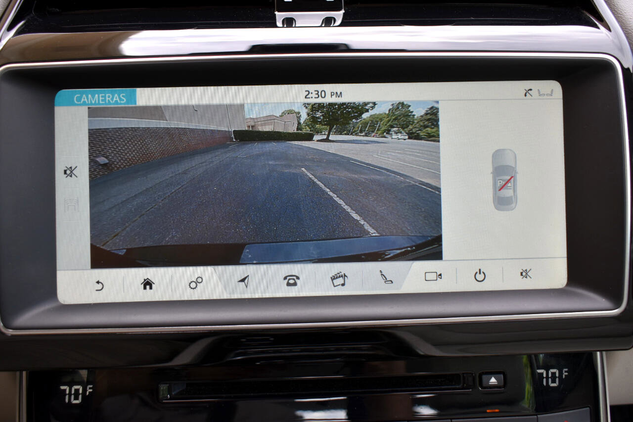 Used 2019 Jaguar XE Prestige image 37