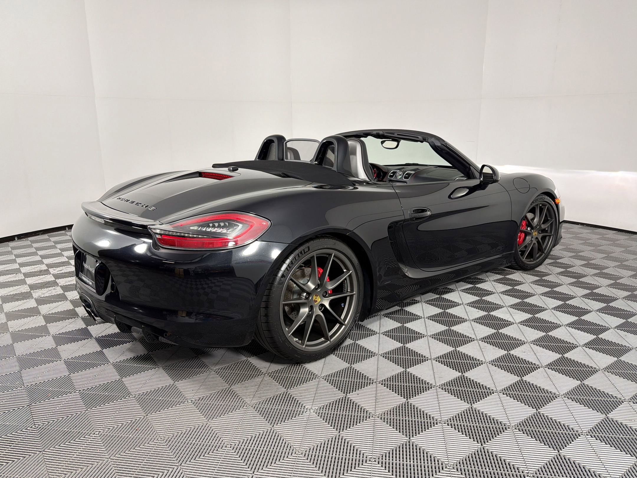 Certified 2015 Porsche Boxster GTS RWD image 9