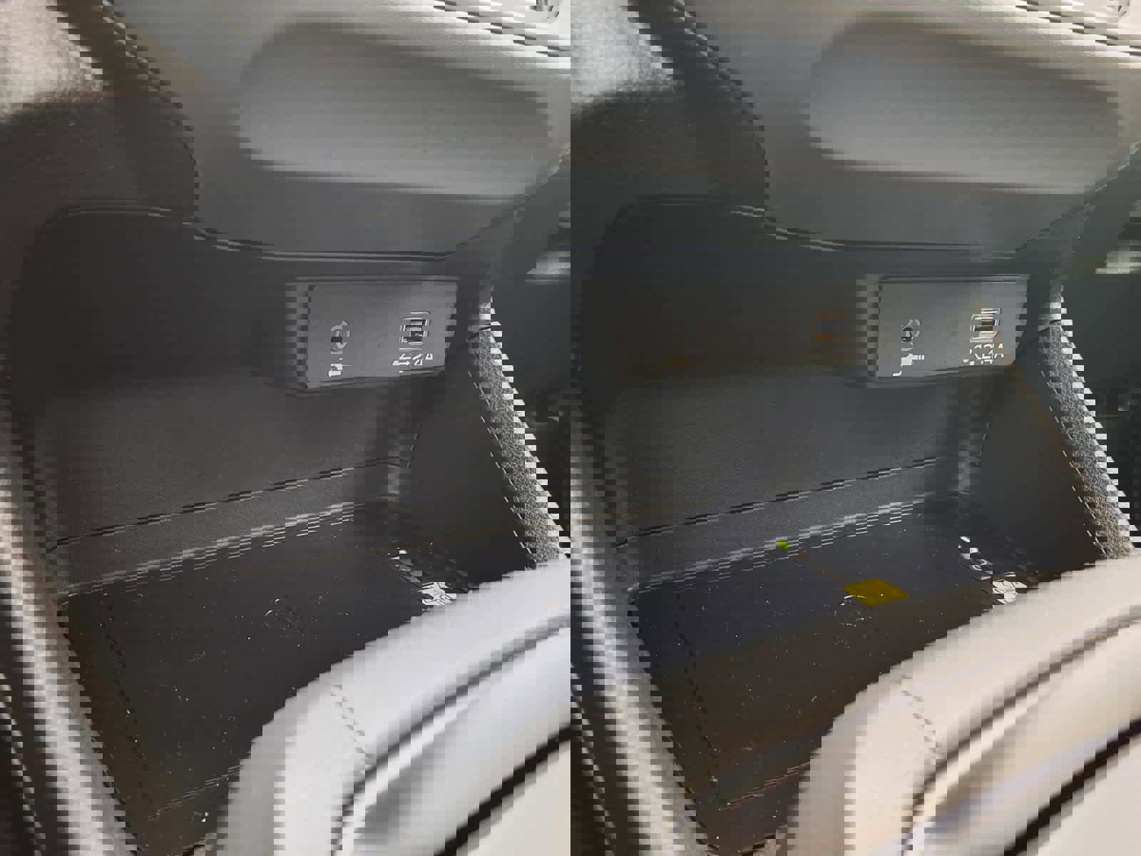 Used 2025 Subaru Crosstrek 2.0i image 16