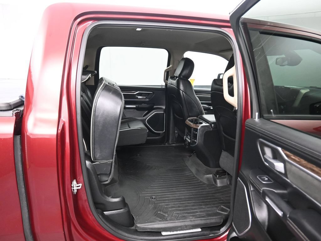 Used 2020 RAM 1500 Laramie AWD/4WD image 45