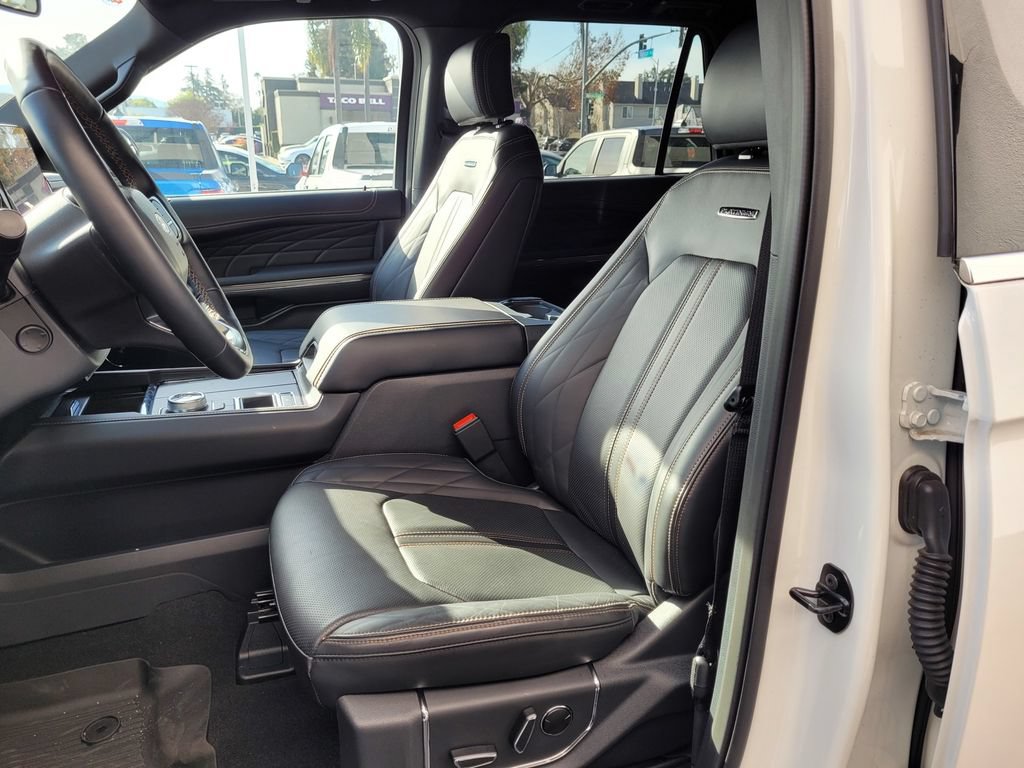 New 2024 Ford Expedition Max Platinum RWD image 6