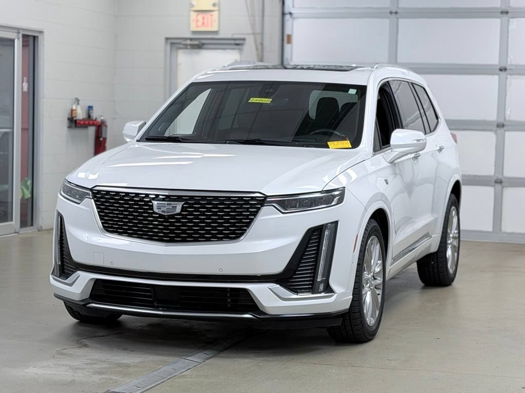 Used 2021 Cadillac XT6 Premium Luxury AWD/4WD image 3