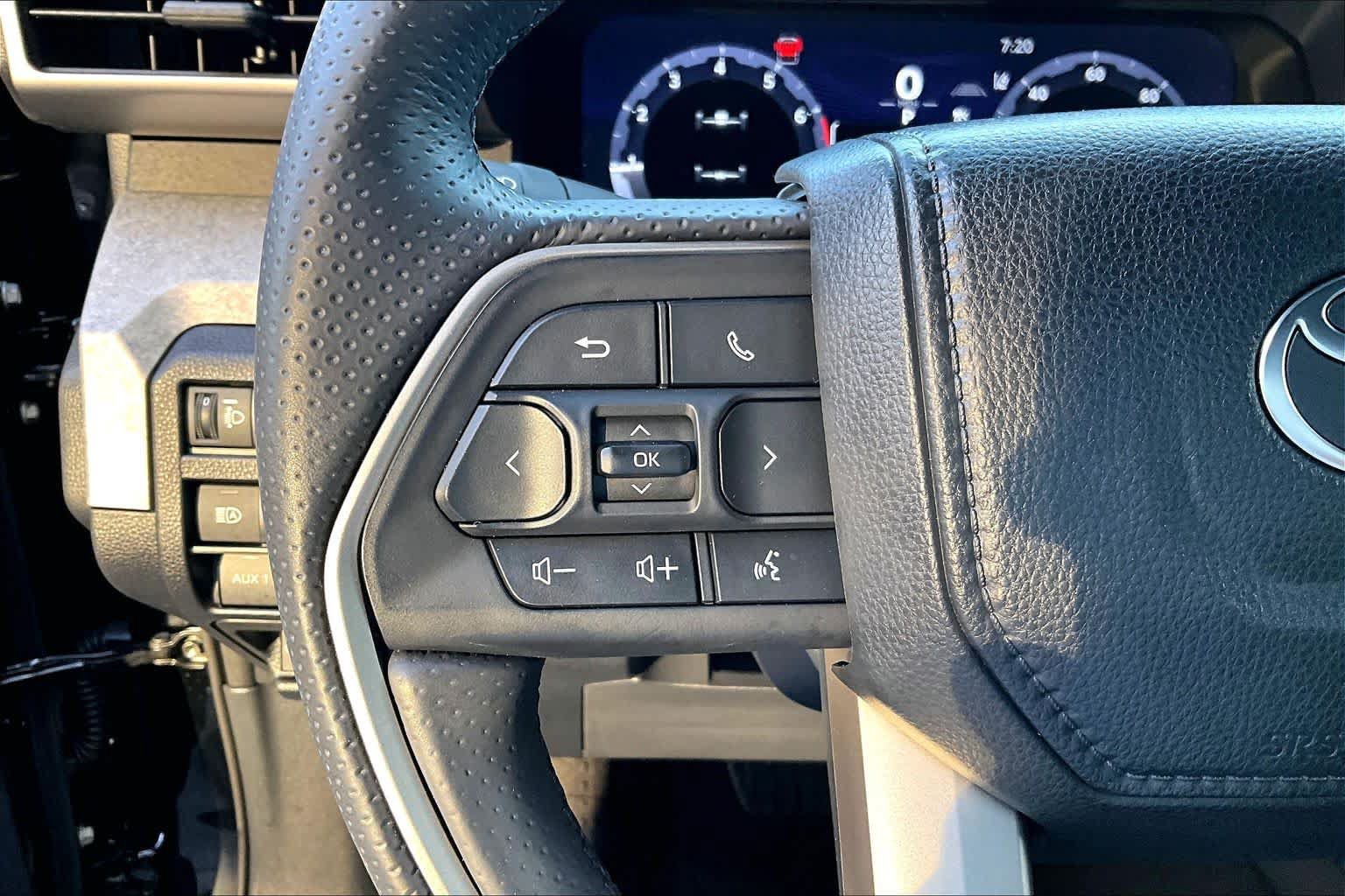 Certified 2025 Toyota 4Runner Trailhunter AWD/4WD image 22