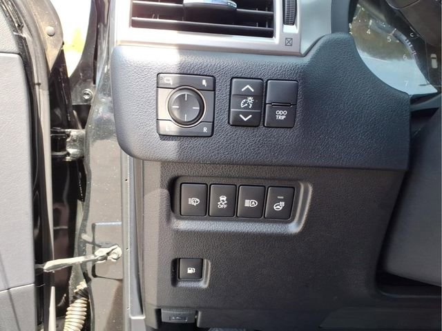 Used 2023 Lexus GX 460 Premium w/ Premium Plus Package image 23