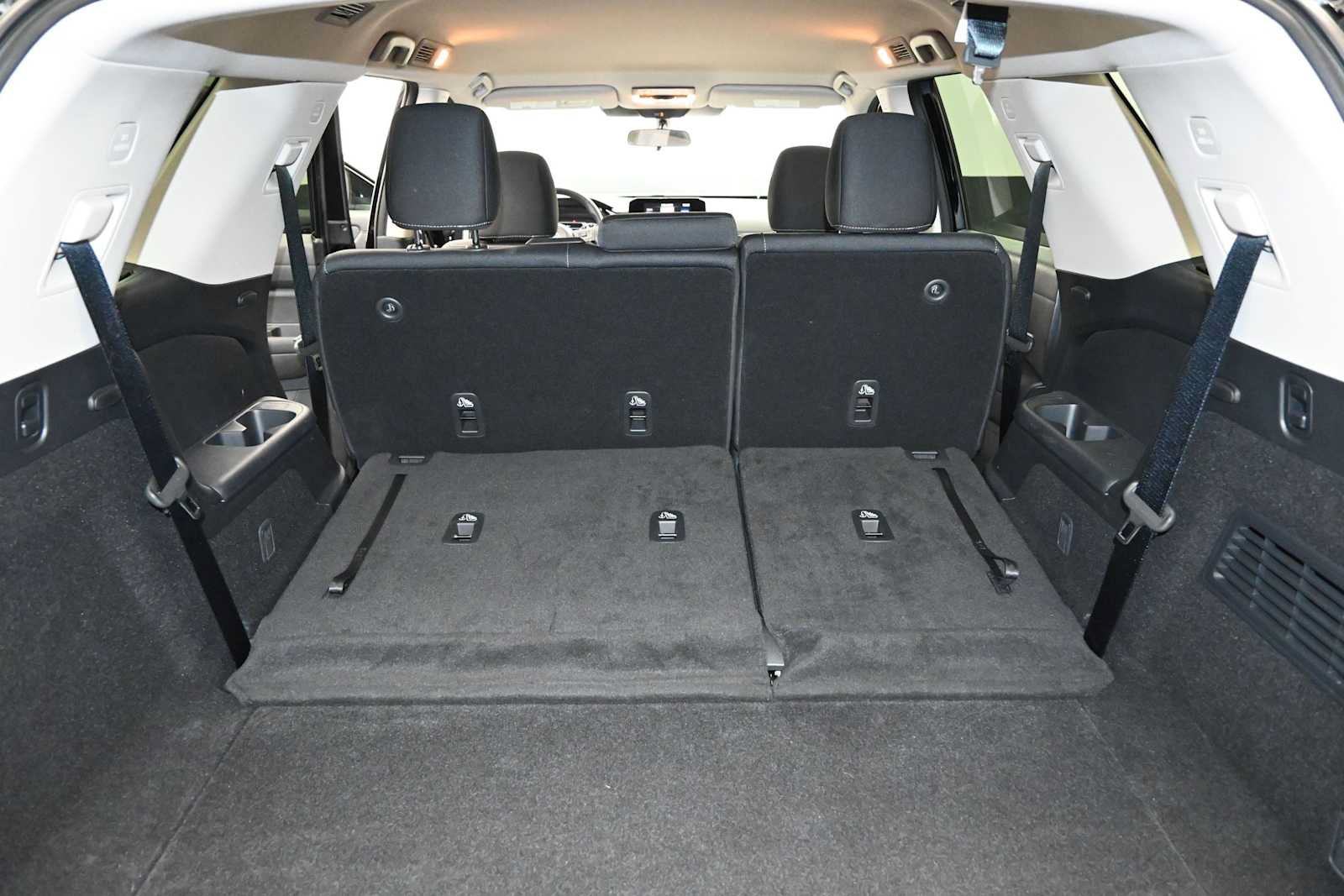 Used 2025 Nissan Pathfinder SV AWD/4WD image 21