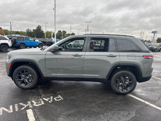New 2027 Jeep Grand Cherokee 4WD image 4