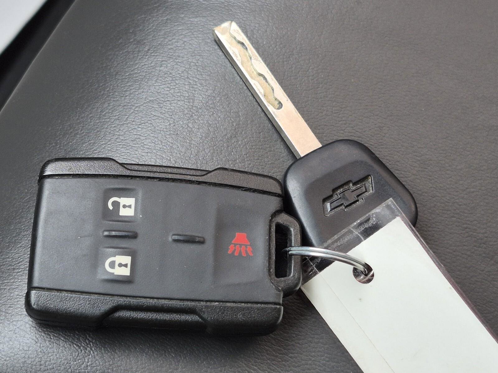 Used 2018 Chevrolet Silverado 1500 Custom w/ Custom Value Package image 27