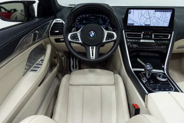 Used 2025 BMW M850i xDrive Convertible image 3