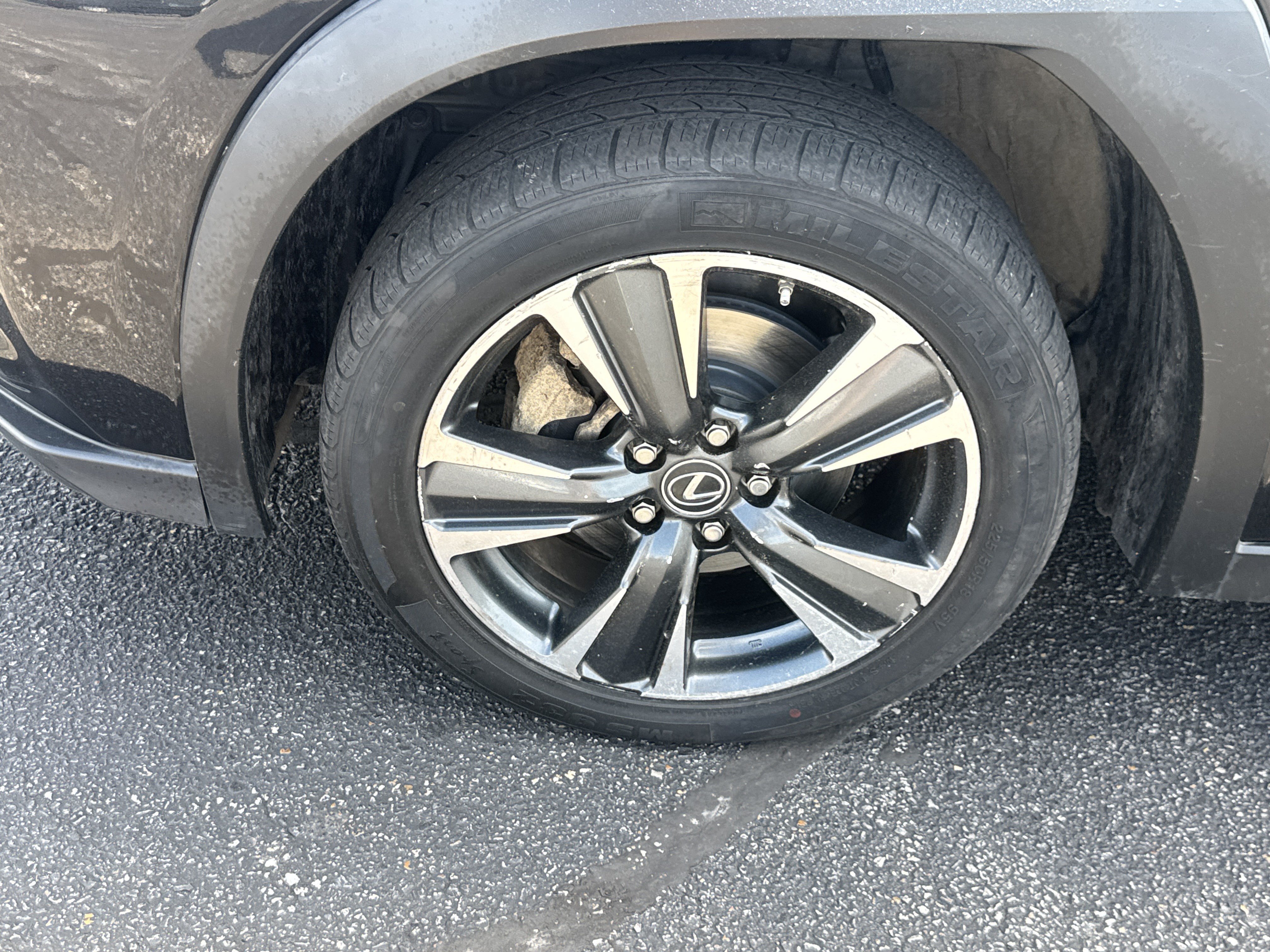 Used 2022 Lexus UX 250h AWD/4WD image 9