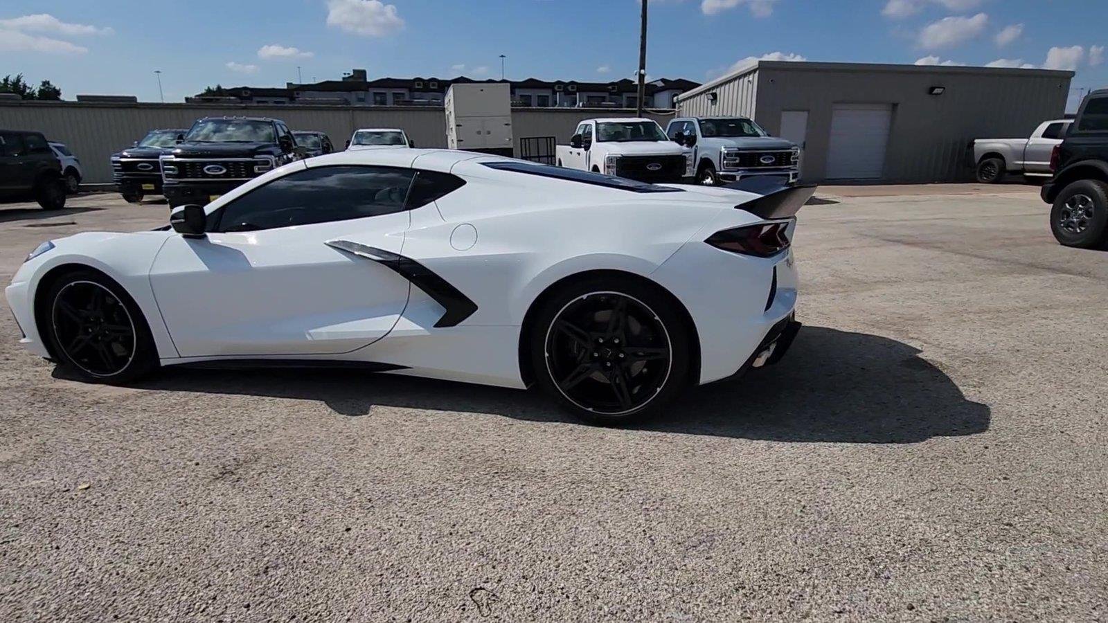 Certified 2020 Chevrolet Corvette Stingray Coupe w/ 1LT RWD image 6