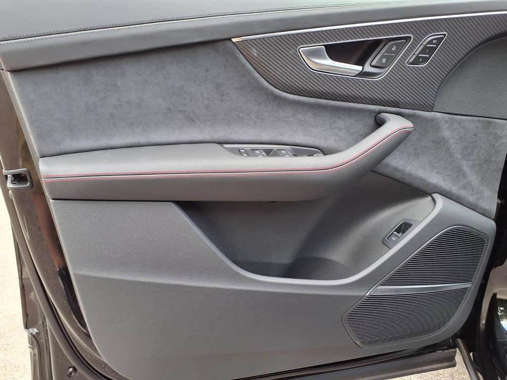 New 2026 Audi SQ7 Prestige AWD/4WD image 10
