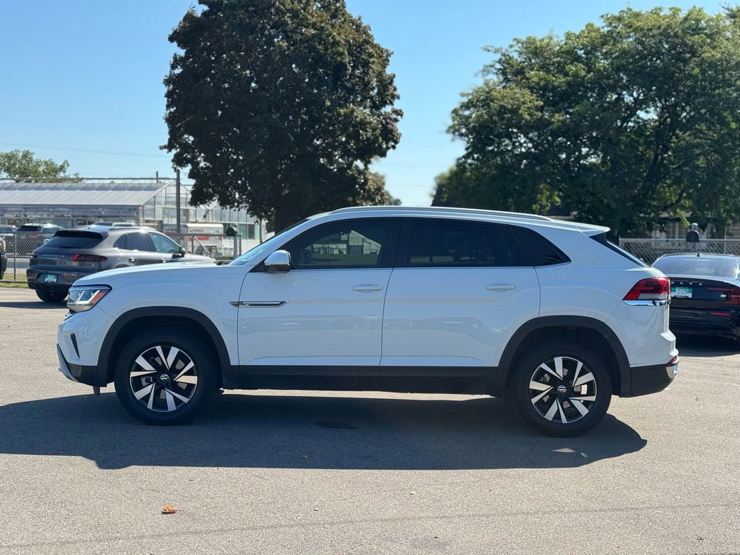 Used 2022 Volkswagen Atlas Cross Sport SE image 5