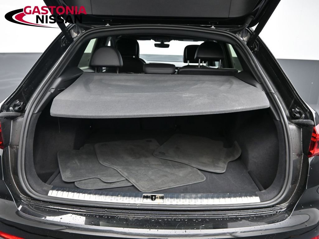 Used 2023 Audi Q3 2.0T Premium image 14