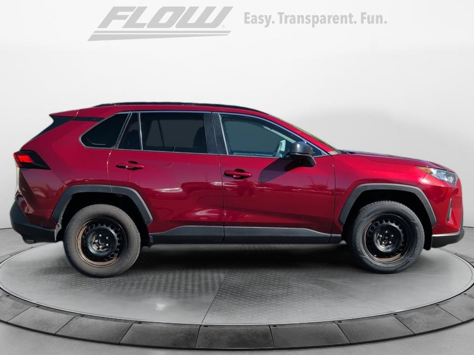 Used 2020 Toyota RAV4 LE FWD image 10