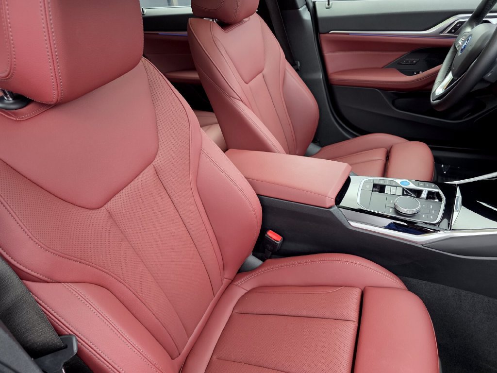 Certified 2024 BMW i4 eDrive35 w/ Convenience Package RWD image 27