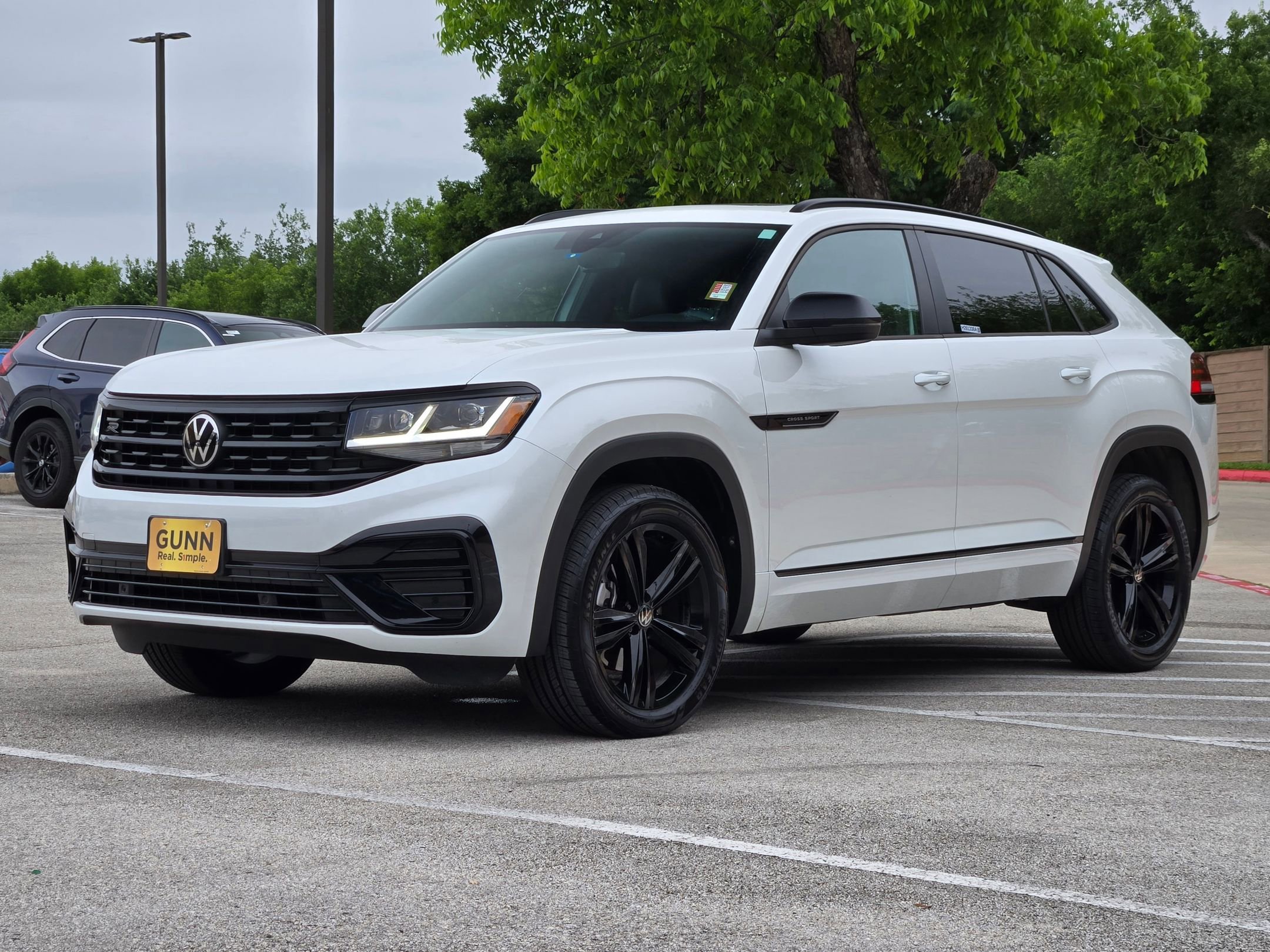 Used 2023 Volkswagen Atlas Cross Sport SEL R-Line AWD/4WD image 7