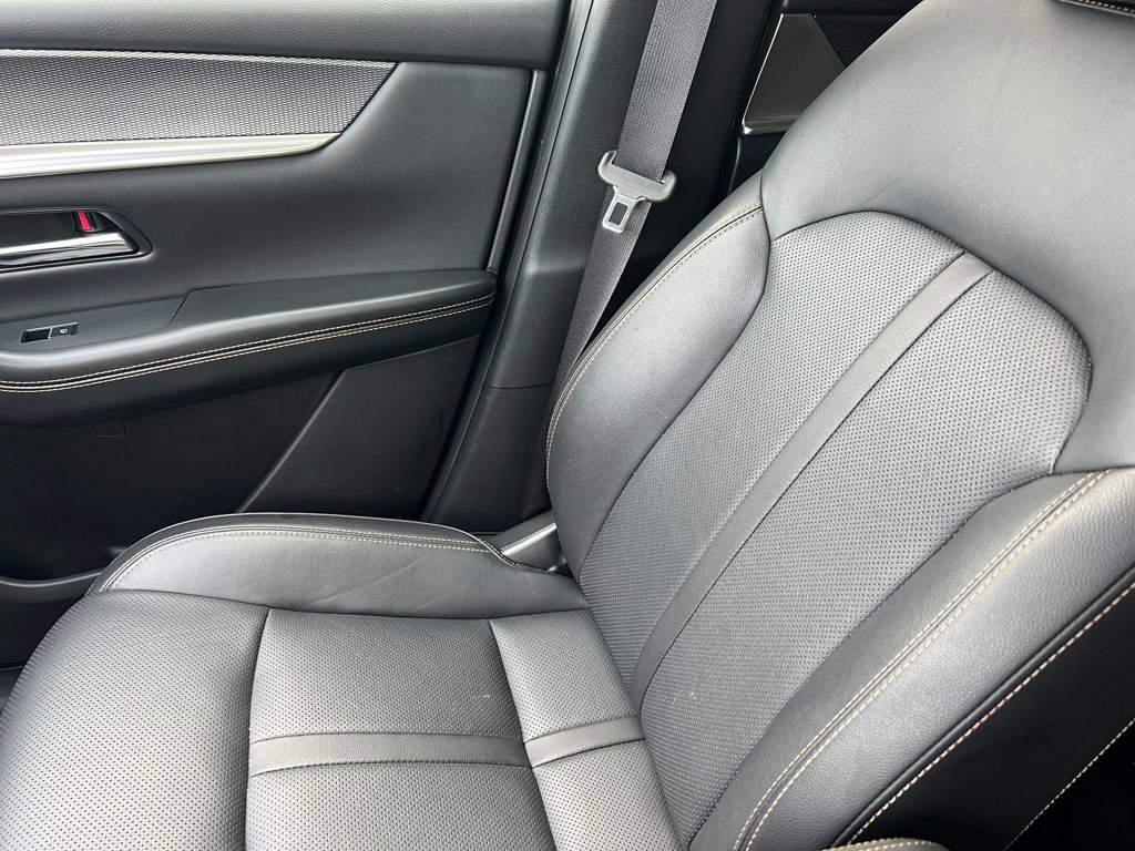 Used 2025 MAZDA CX-90 3.3 Turbo w/ Premium Sport Pkg image 37