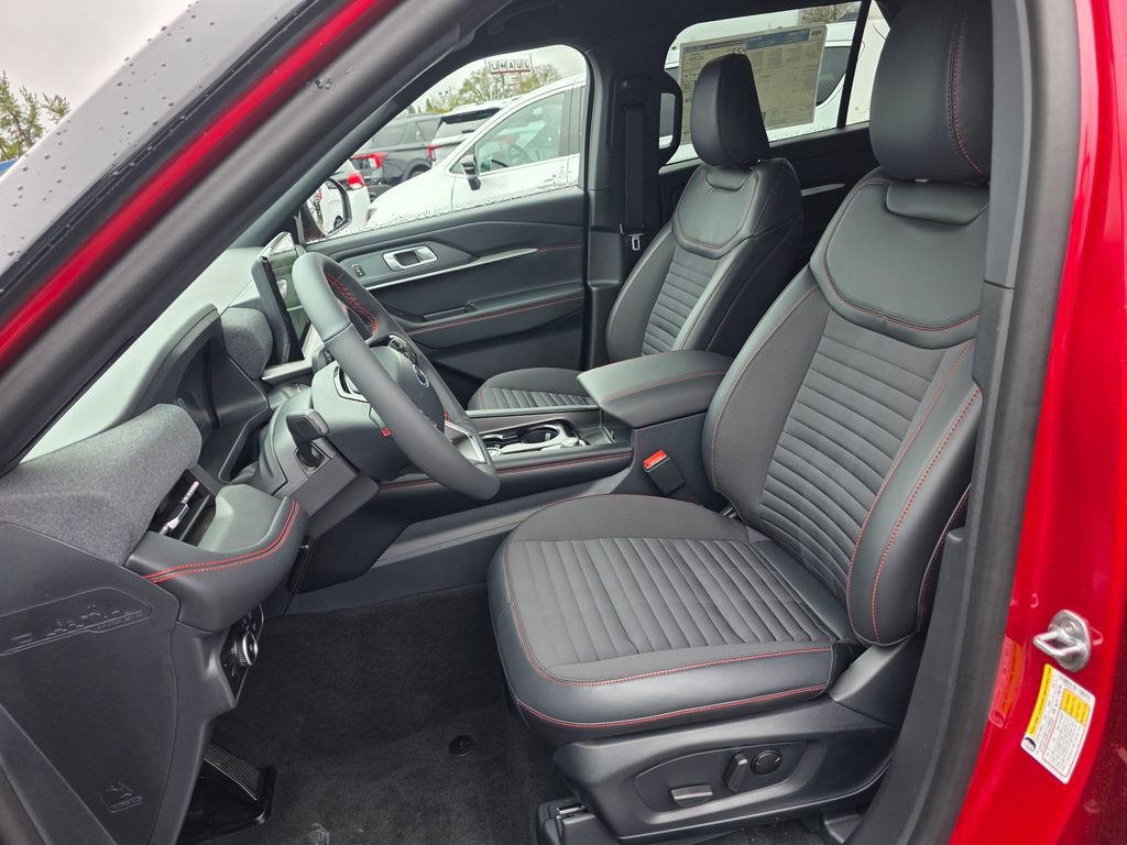 New 2026 Ford Explorer ST-Line w/ ST-Line Street Pack image 11