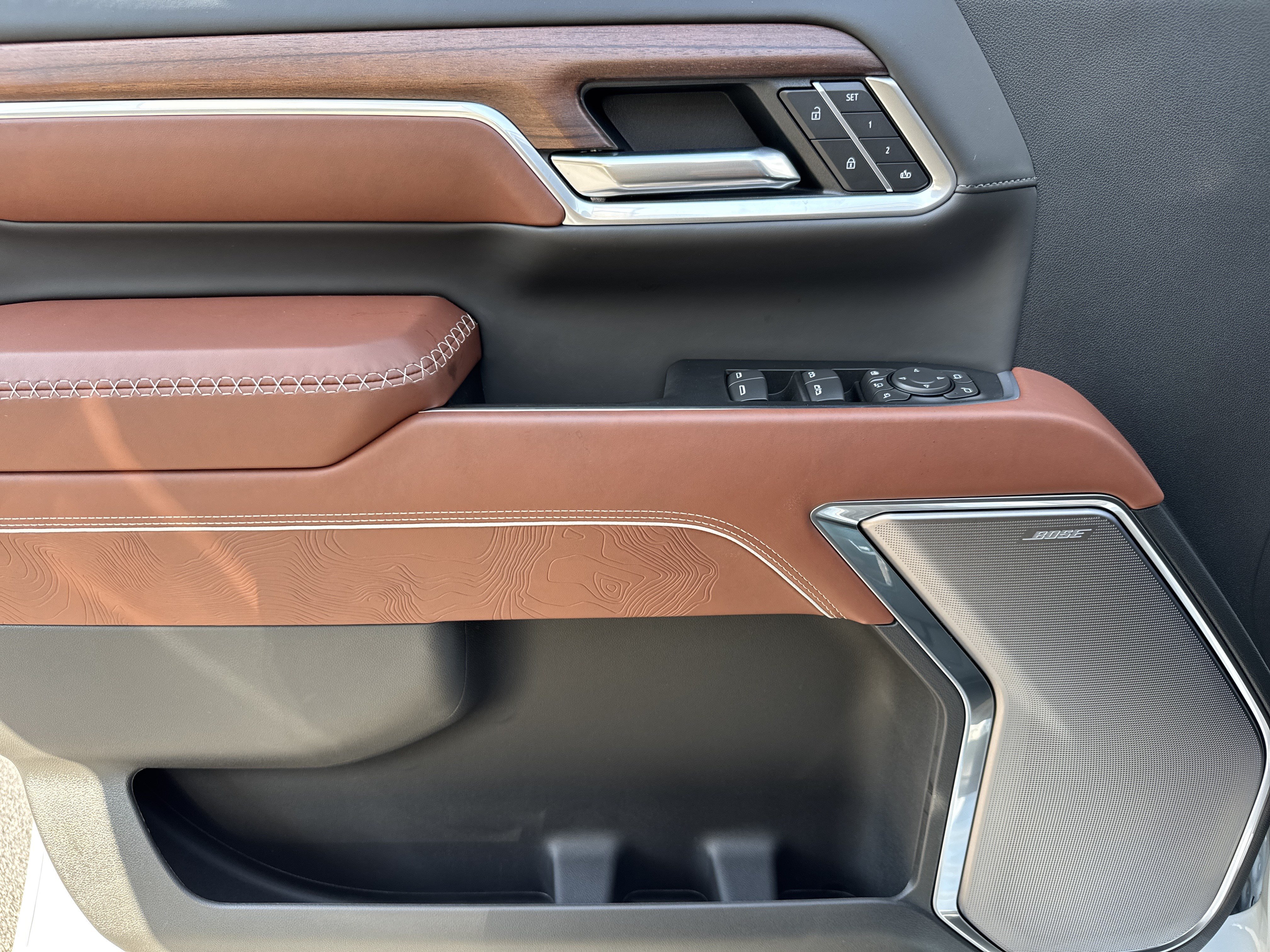 New 2026 GMC Sierra 2500 Denali Ultimate AWD/4WD image 16