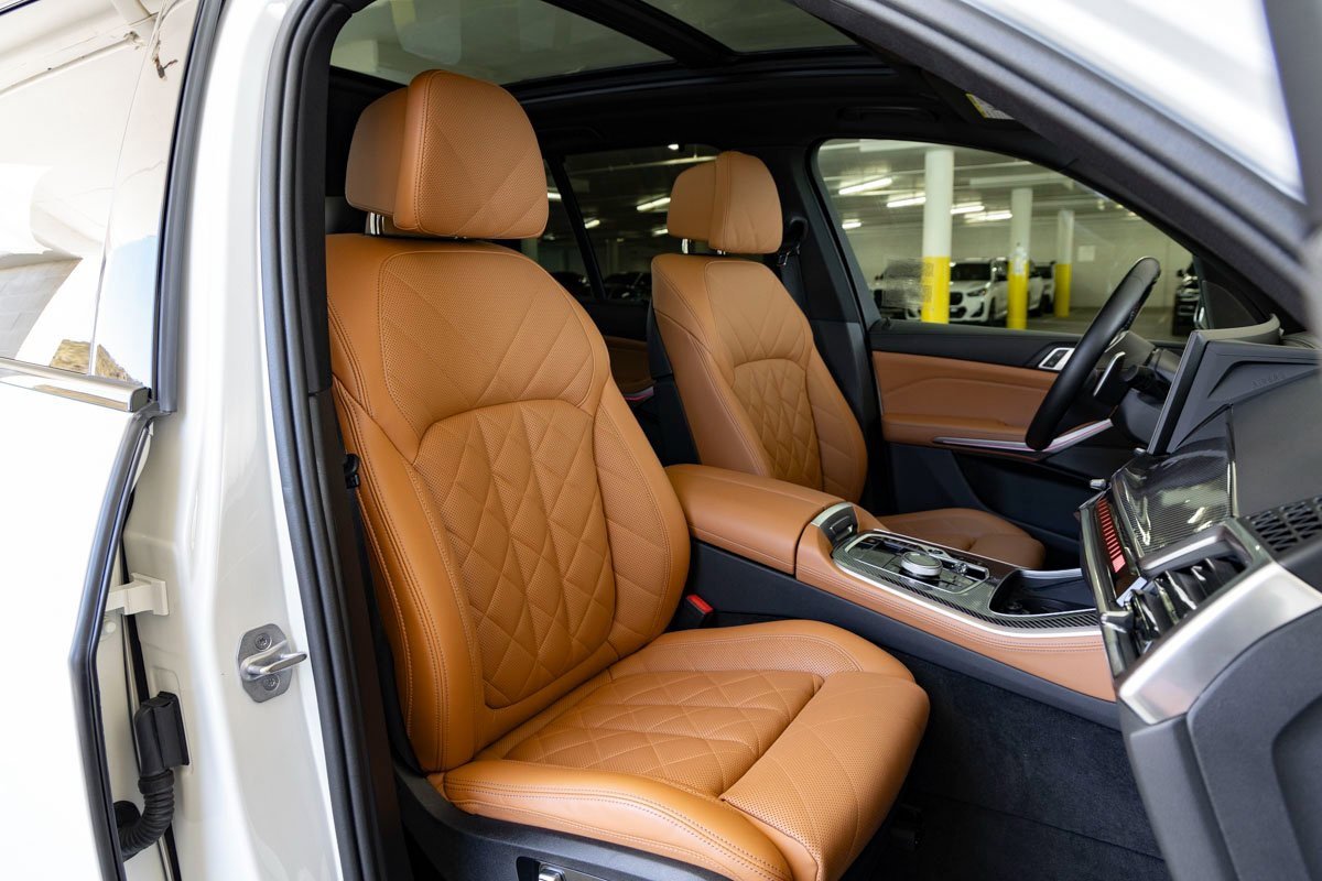 Used 2024 BMW X5 M60i image 36