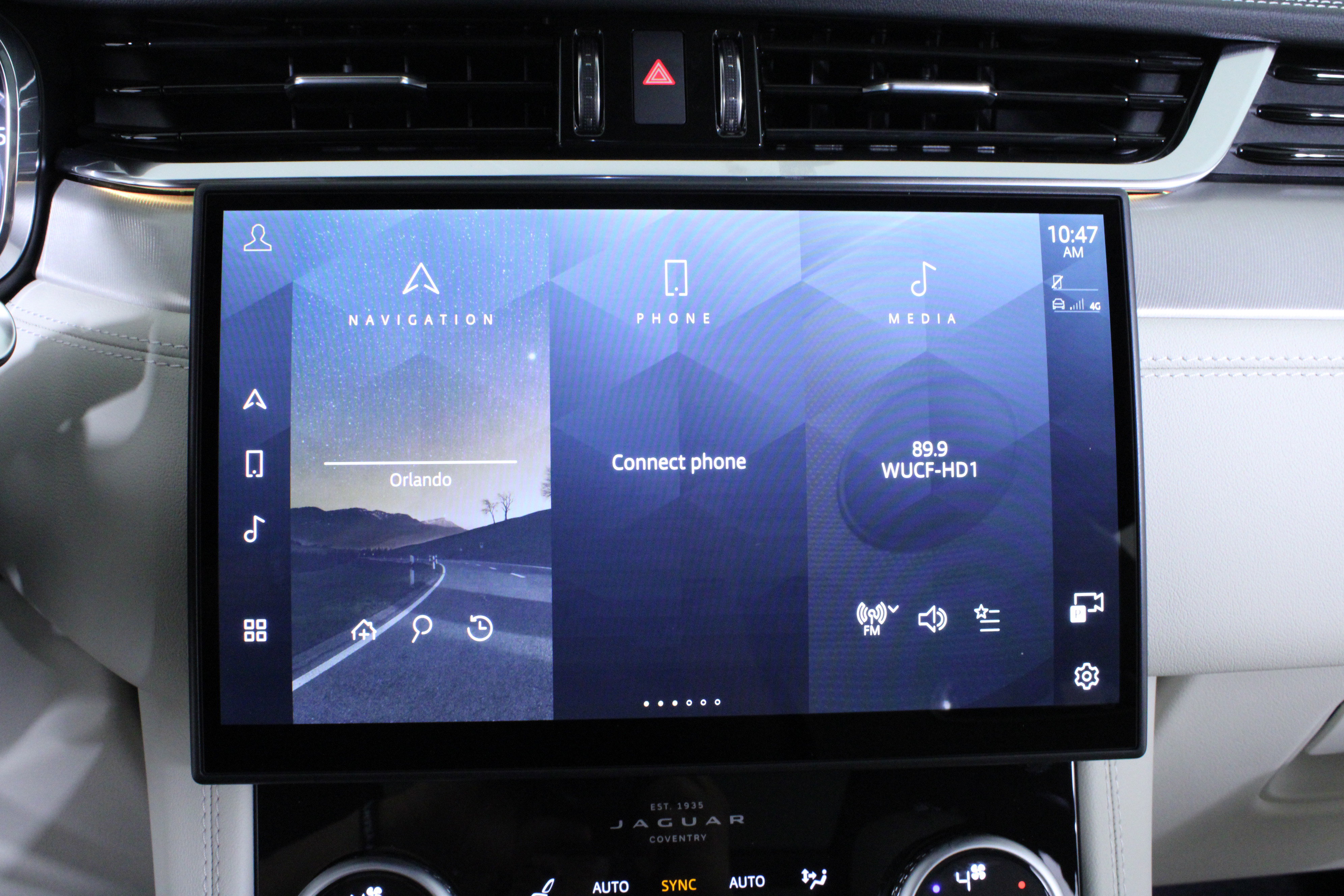 New 2026 Jaguar F-PACE R-Dynamic S image 20