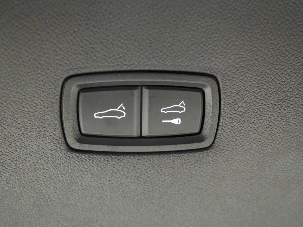 Certified 2024 Porsche Cayenne Coupe AWD/4WD image 12