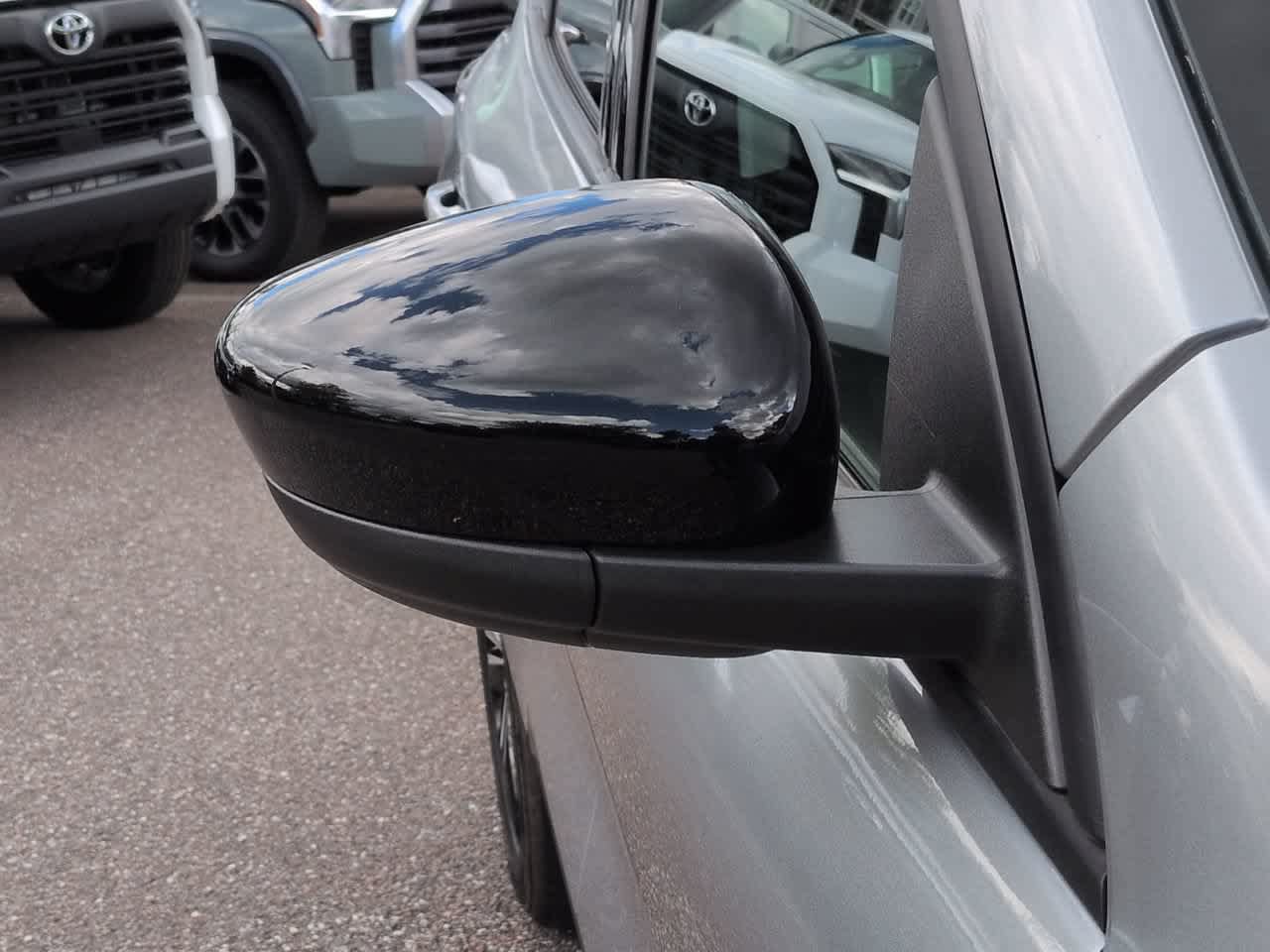 Used 2022 Ford Escape SEL w/ SEL Stealth AWD Package image 12