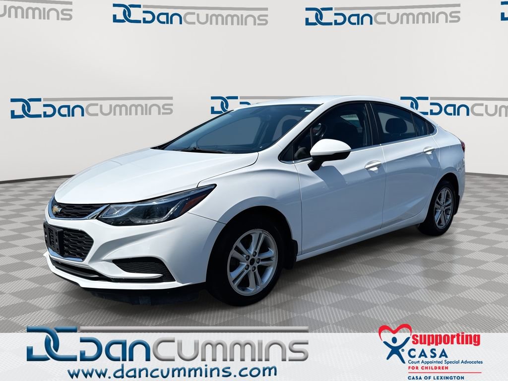Used 2018 Chevrolet Cruze LT FWD image 1