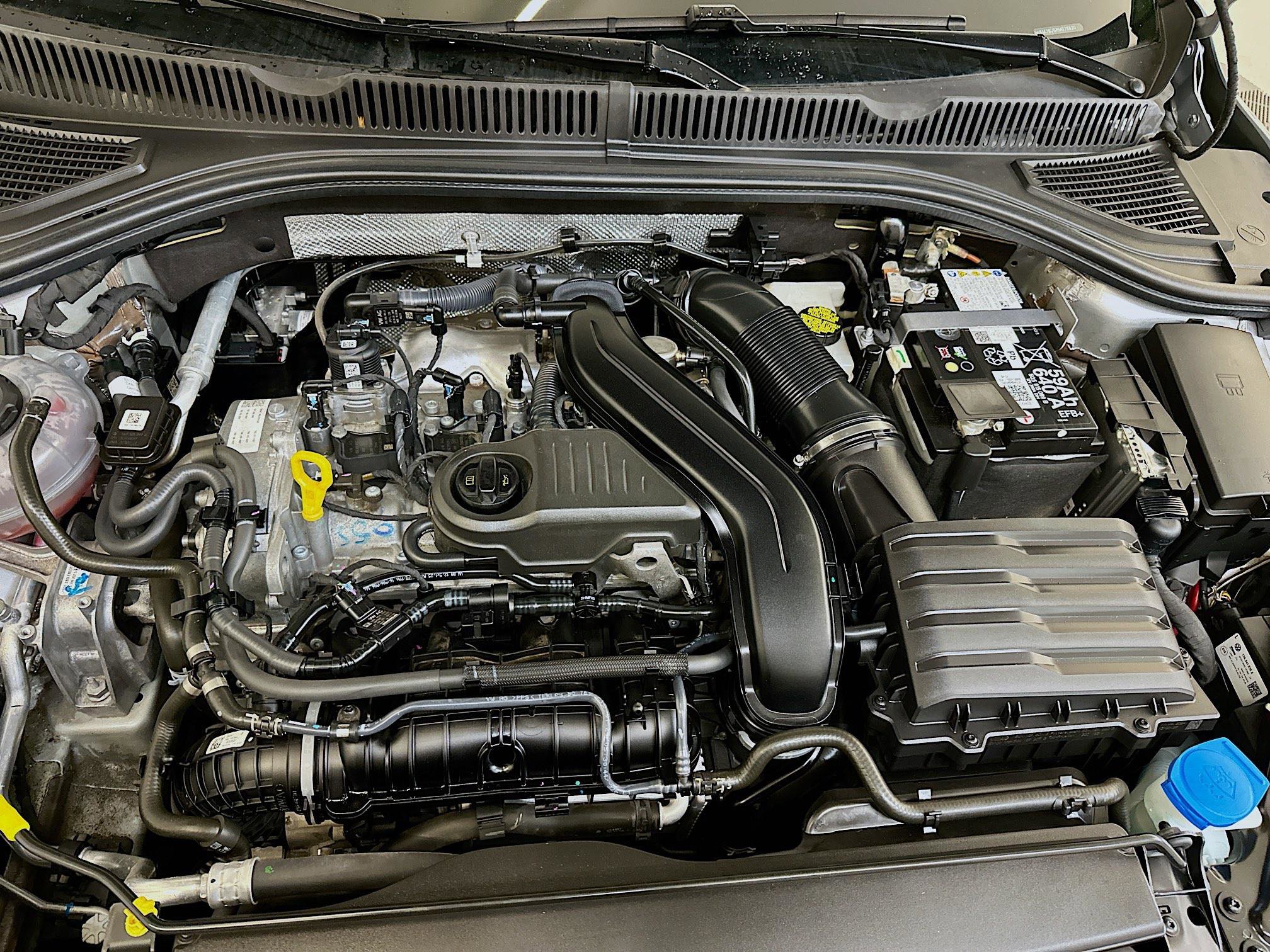 Used 2024 Volkswagen Jetta S image 33