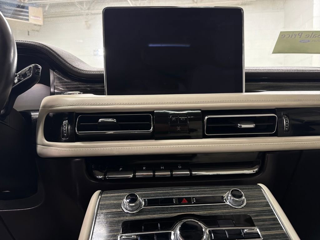 Used 2023 Lincoln Aviator Black Label w/ Dynamic Handling Package image 14