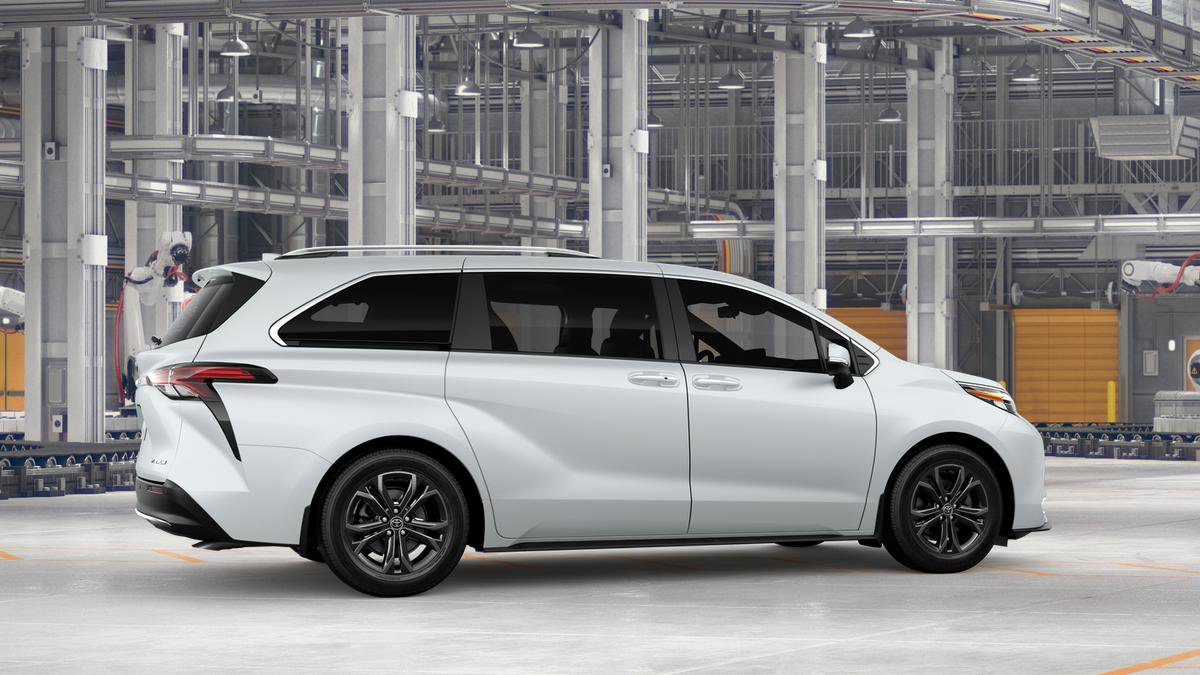 New 2026 Toyota Sienna Platinum AWD/4WD image 11