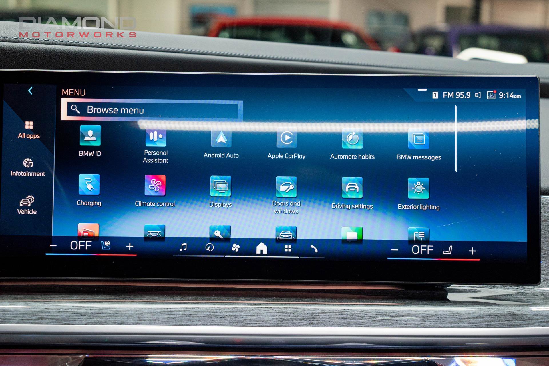 Used 2023 BMW i7 xDrive60 image 99