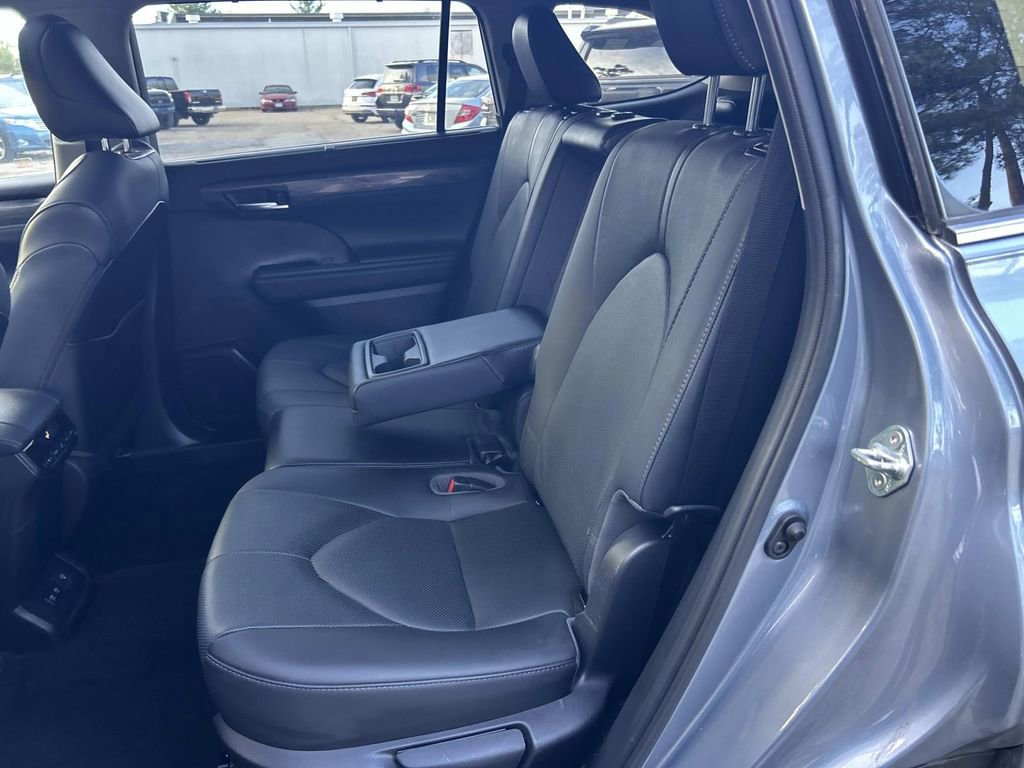 Certified 2020 Toyota Highlander Limited image 17