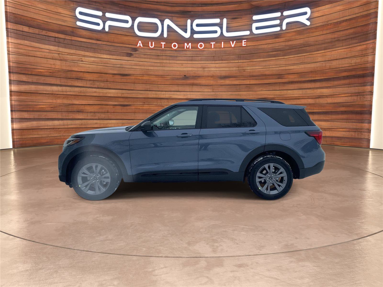 New 2026 Ford Explorer Active w/ Active Comfort Package image 2