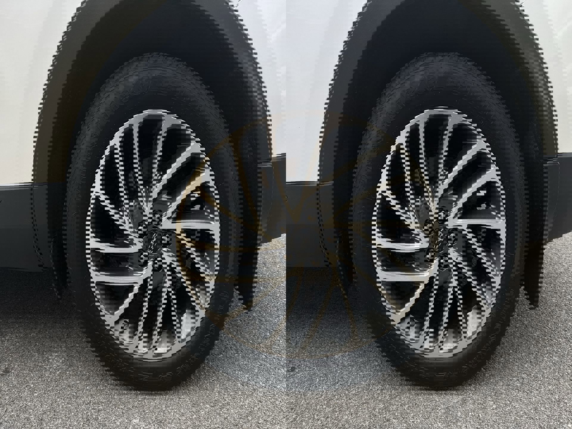 Used 2019 Lincoln Nautilus Reserve image 34