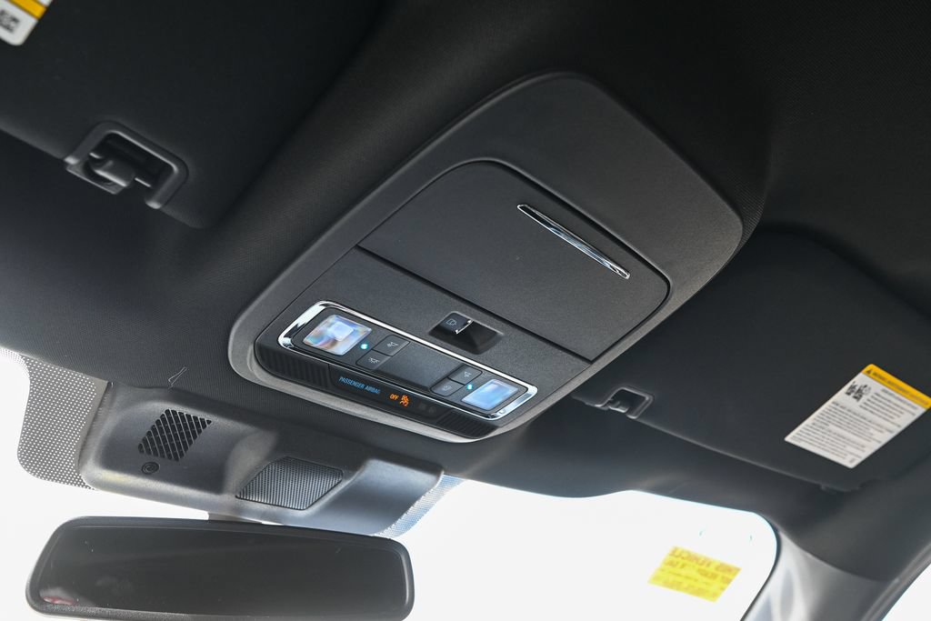 Used 2025 Ford F150 Lariat AWD/4WD image 40