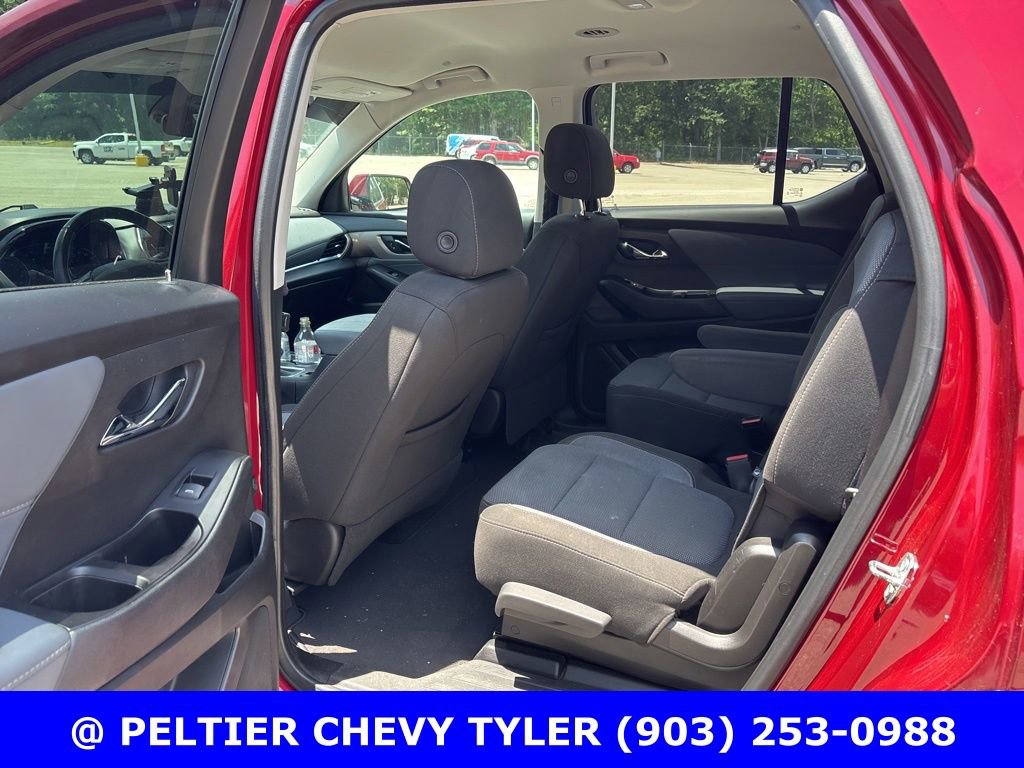 Used 2020 Chevrolet Traverse LT FWD image 18