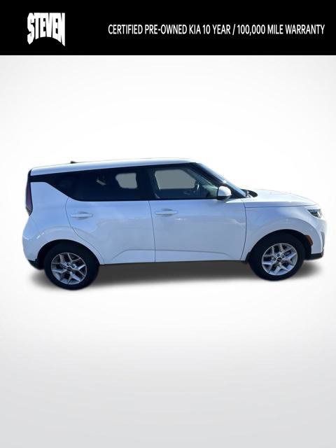 Certified 2025 Kia Soul LX w/ LX Technology Package FWD image 12