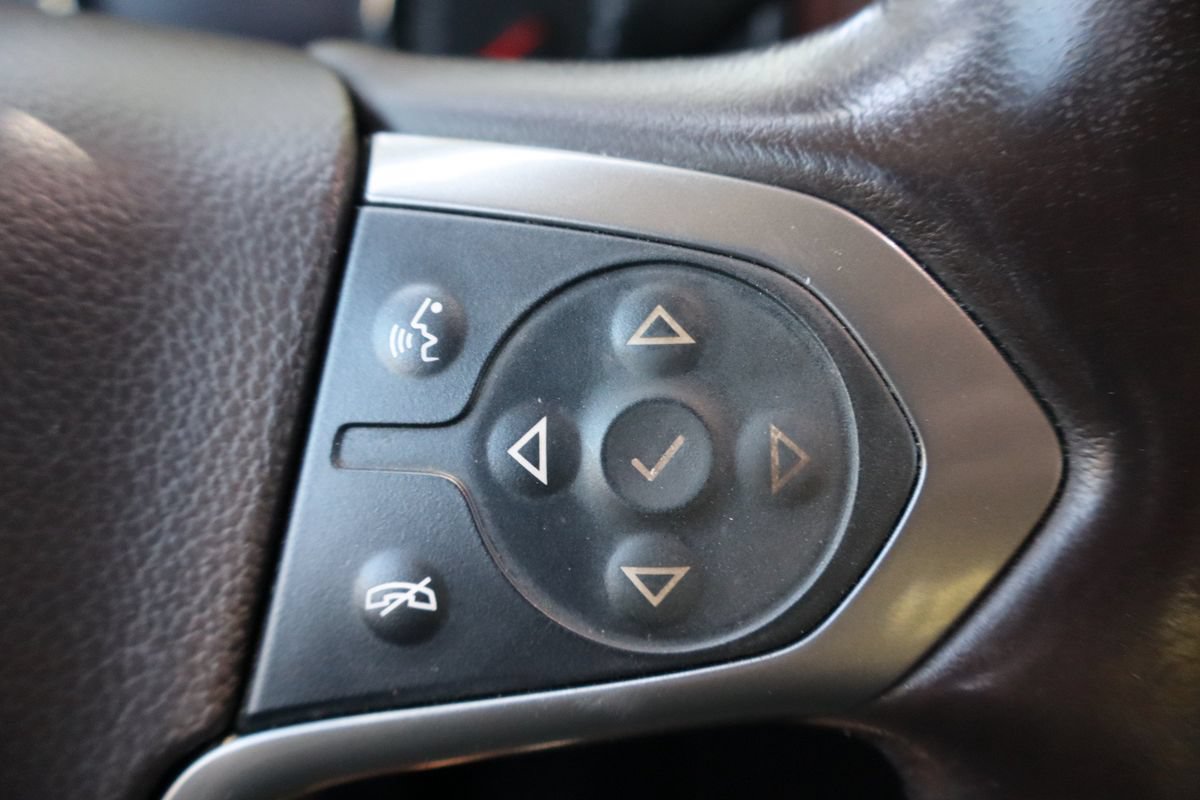 Used 2016 Chevrolet Silverado 2500 High Country w/ Duramax Plus Package AWD/4WD image 31