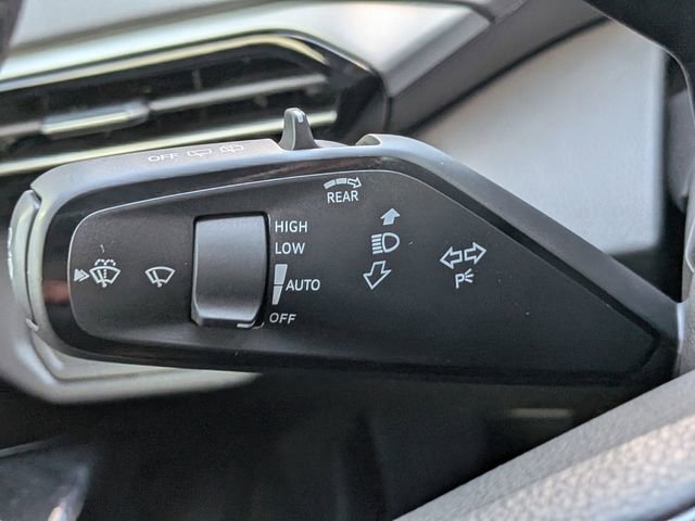 New 2025 Volkswagen ID.4 Pro image 25